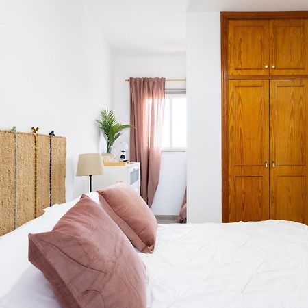 Eden Rentals 103 Surfy Stylish Bed&Coffee Room 그라나딜라데아보나 외부 사진